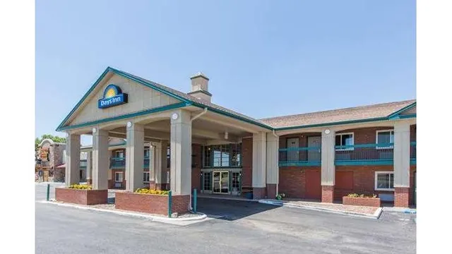 Days Inn by Wyndham Hays