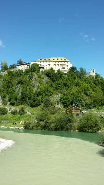 Local hiking guide Dolomites