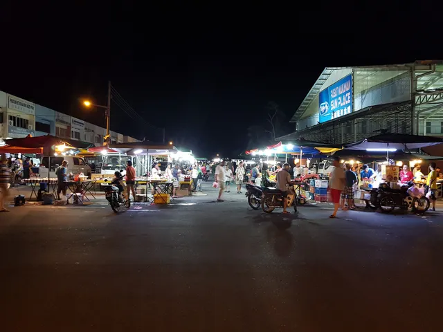 Pasar Malam Taman Rasi