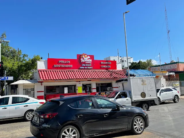 EL PECHUGÓN ROSTICERÍAS