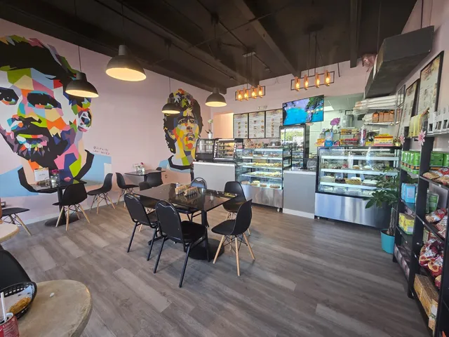 La Plaza Bakery And Coffee