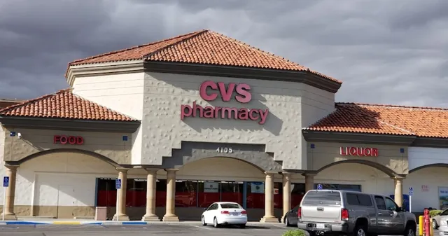 Quartz Hill Towne Centre