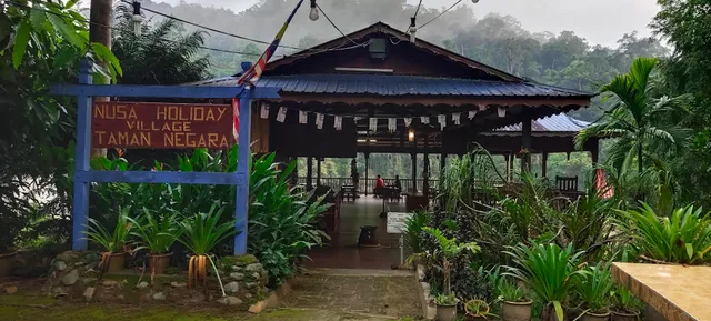 Nusa Holiday Village (Nusa Camp)