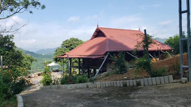 Nắng Village