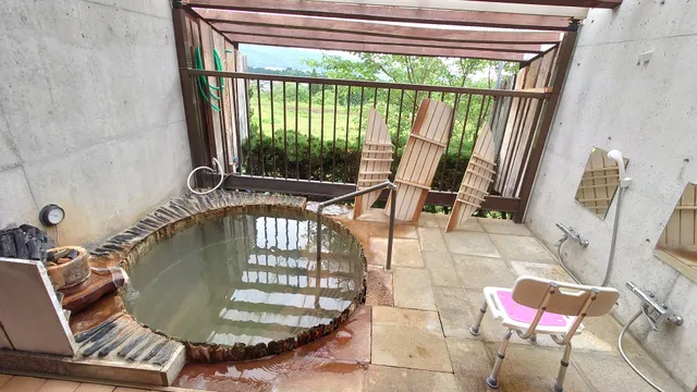 明日山荘 さか栄