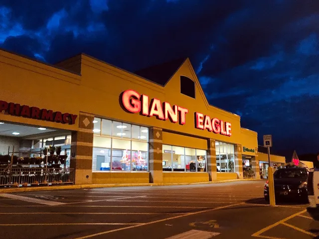 Giant Eagle Supermarket