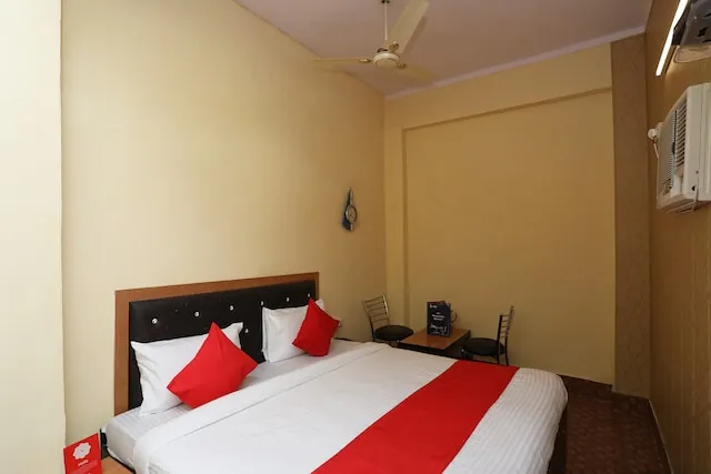 OYO 29354 Royal Guest House