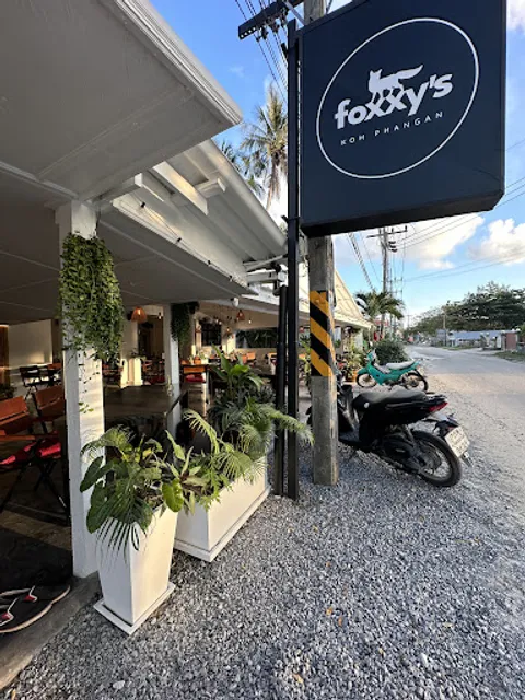 Foxxy's Restaurant & Café