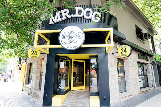 MR.DOG CALLE COLÓN