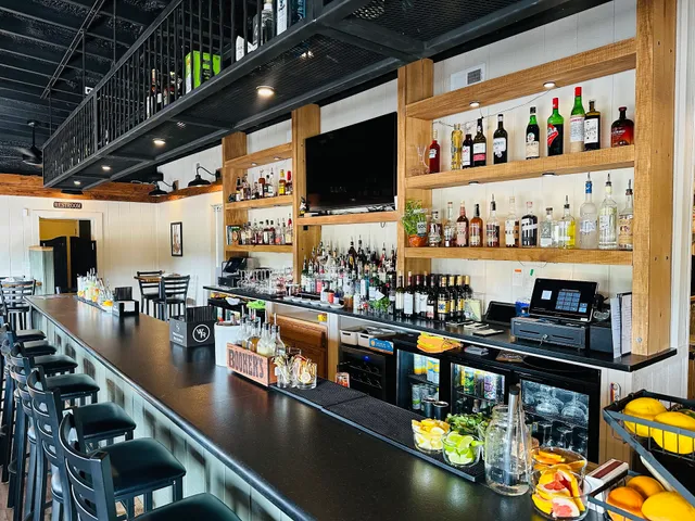 Gray Fox Kitchen and Cocktails