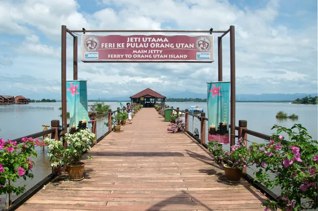 Bukit Merah Laketown Resort
