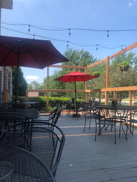 THE LOCAL - Kitchen & Sports Lounge