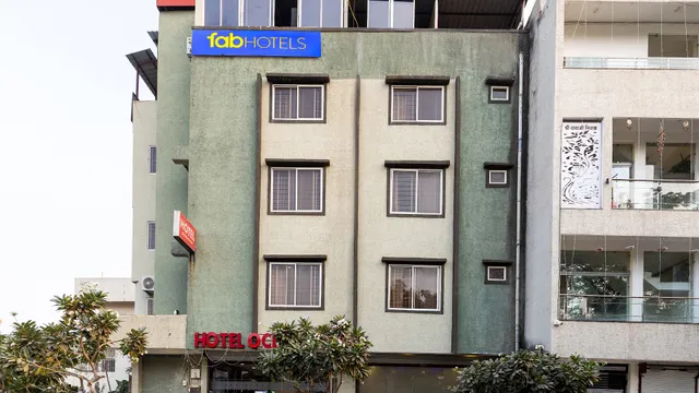 FabHotel Ocean Pearl