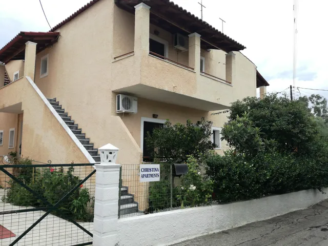 Christina Apartments on the river