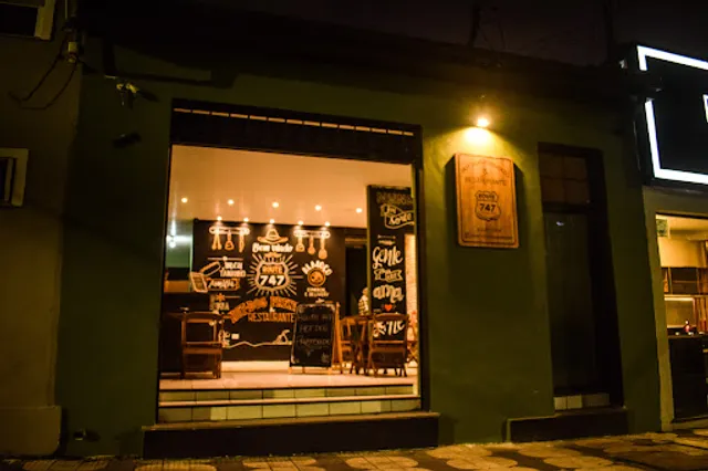 Route 747 - Hot Dog Prensado