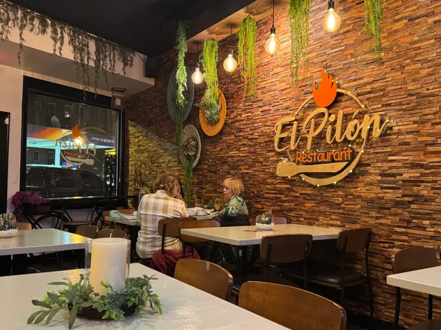 El Pilòn Restaurant