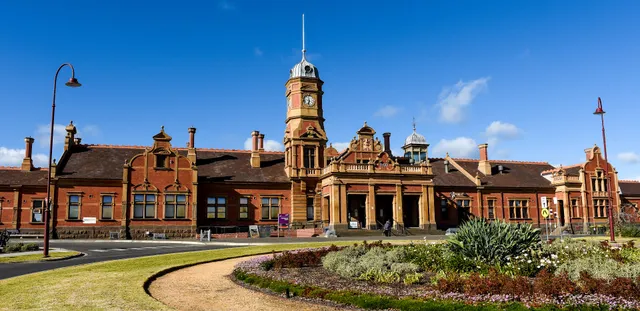 Golden Country Motel & Caravan Park