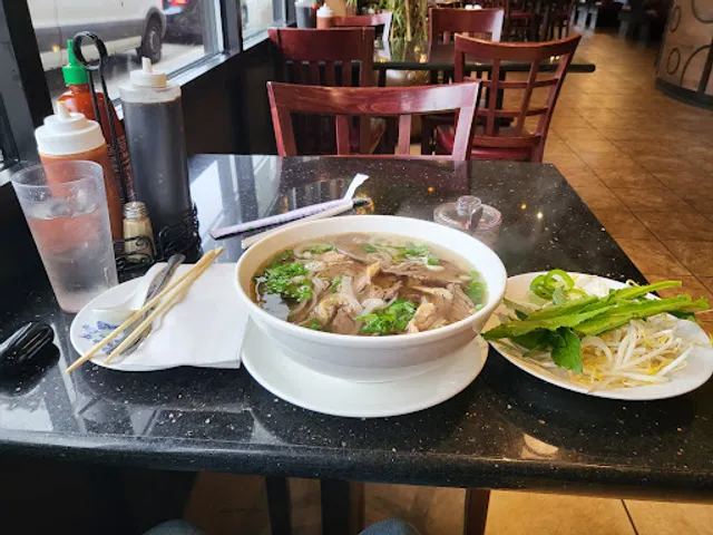 Pho Hoa Restaurant