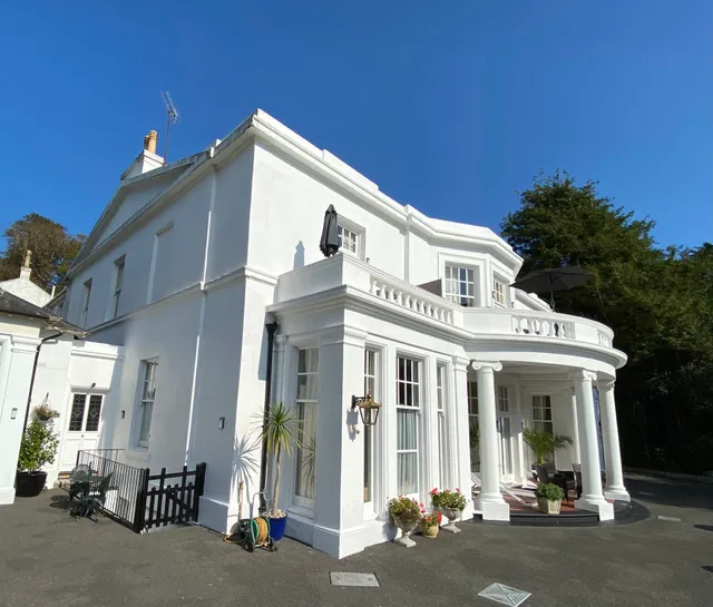 Vomero Holiday Apartments, Torquay