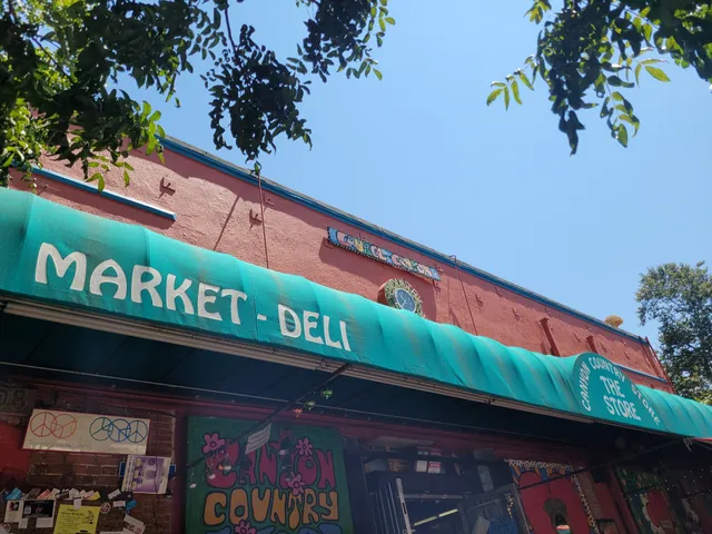 Lilly's Laurel Canyon Cafe