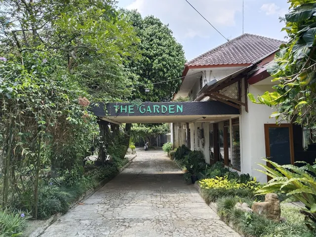 The Garden Family Guest House