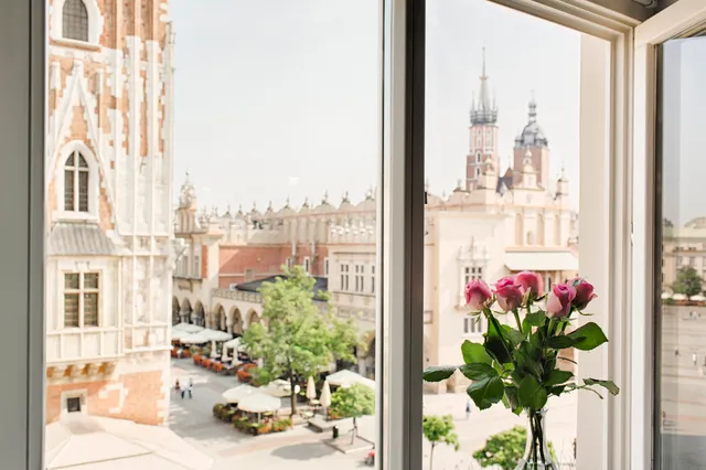 Main Square Apartments