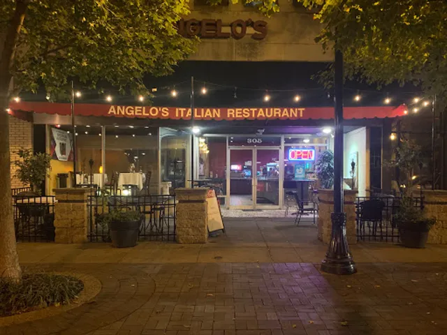 Angelo's