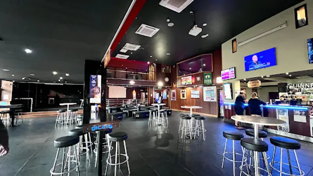 Dicey's Bar And Grill