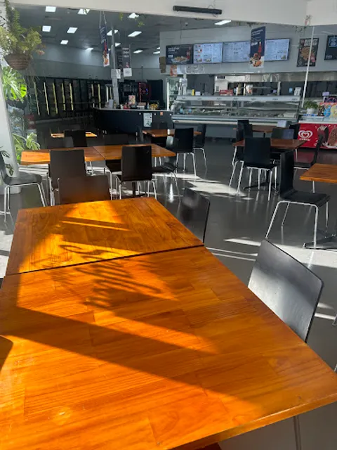 Hook'd on Seafood Morayfield