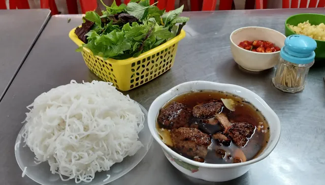 Hùng Lẩu - Bún Chả
