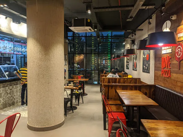 Pizza Hut | Canara Mall, Manipal