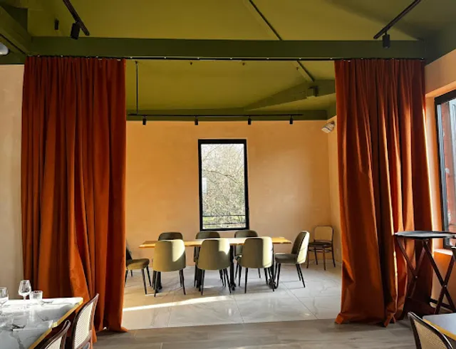 Le Lieu Trattoria & Bar