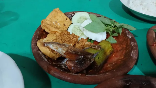 Ikan Bakar Dan Goreng Cak Ri