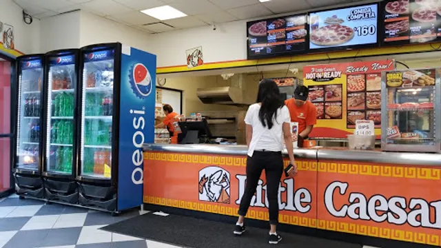 Little Caesars Pizza "Terranova"