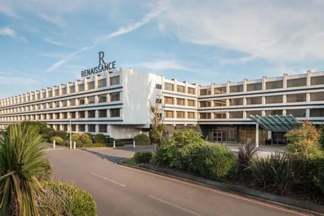 Renaissance London Heathrow Hotel