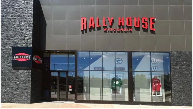 Rally House Brookfield Square