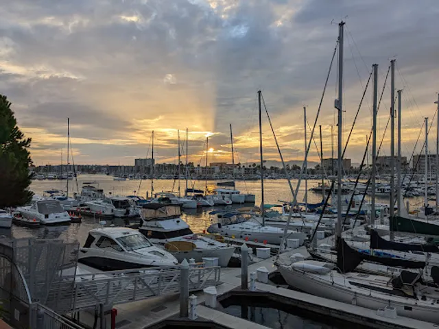 Santa Monica Windjammers Yacht Club