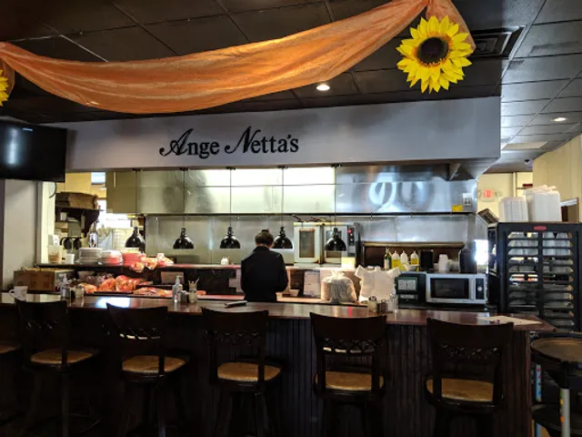 AngeNettas Cafe Restaurant