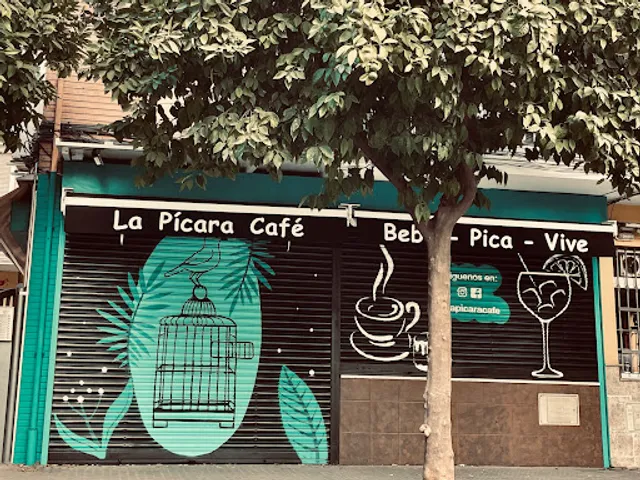 La Pícara Café