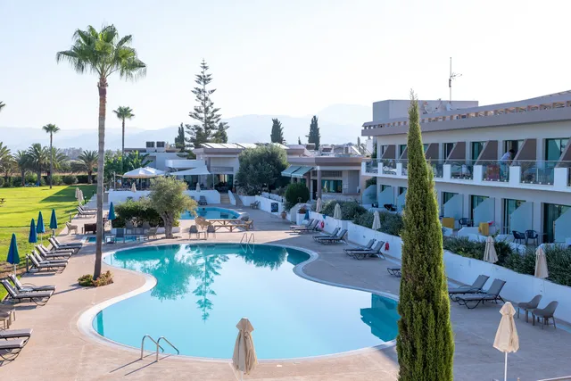 Natura Beach Hotel And Villas