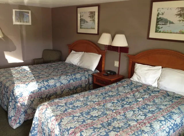 Budget Inn Rooms