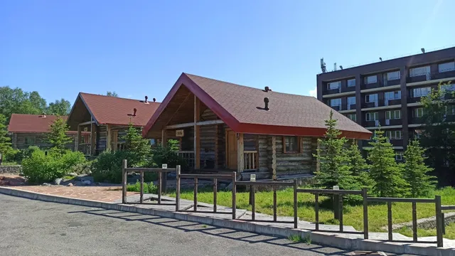 Gostinitsa "69 Parallel'"