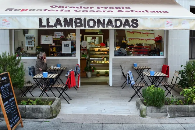 Pastelería Llambionadas