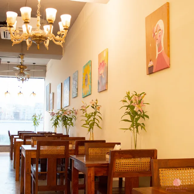 Poornatva Organic Cafe & Bakery