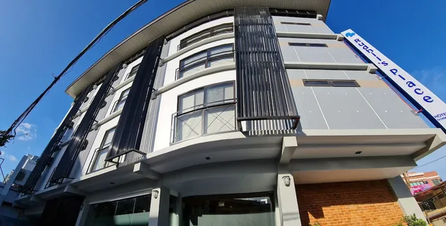 Rudhil's Place Hotel & Dormitory