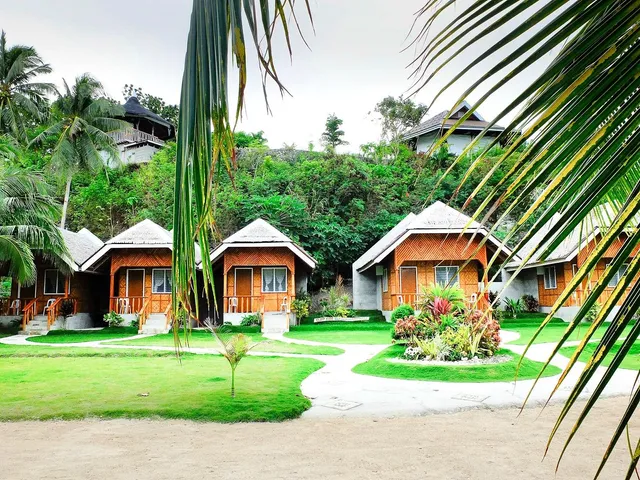 Cliff Side Beach Resort and Cottages