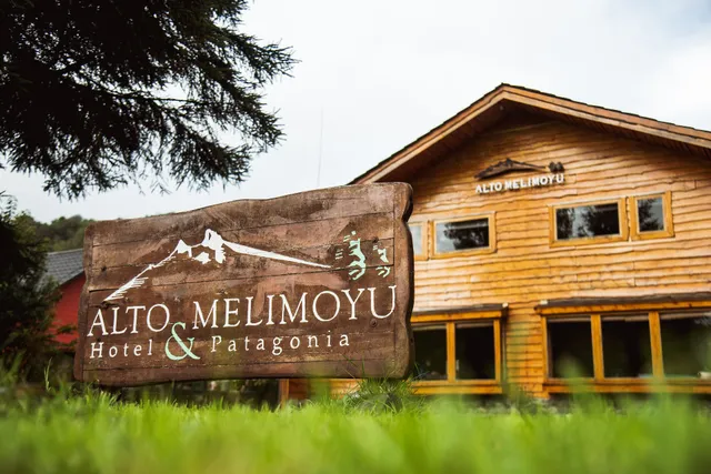 Alto Melimoyu Hotel & Patagonia