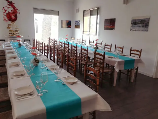 Restaurante -tienda de vinos "la Caudalía"