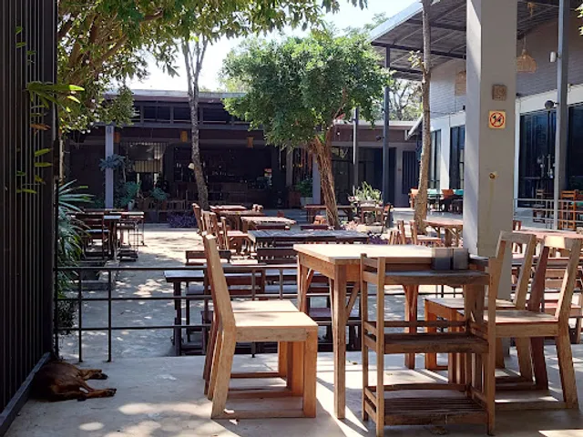 SMILE@WATERSIDE (สมายล์ริมบึงหนองโคตร)