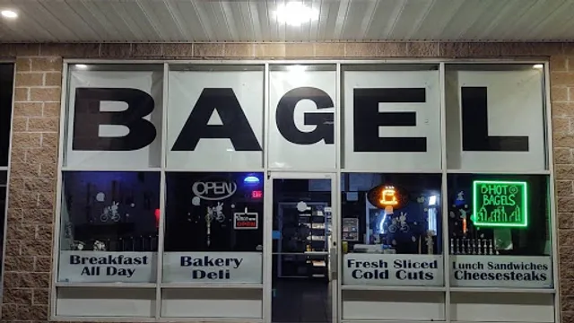 Broadway Giant Bagels